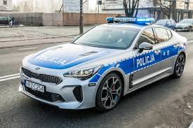 Radiowoz Lub Karetka Przejmie Kontrole Nad Radiem W Aucie Trwaja Prace Nad Nowym Urzadzeniem Dla Pojazdow Uprzywilejowanych Glos Wielkopolski