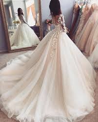 Bild Konnte Enthalten 1 Person Hochzeit Ball Gown Wedding Dress Princess Bridal Gown Princess Bridal