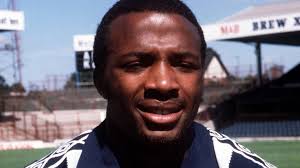 Rangers kit man Jimmy Bell gets raging at Josh Windass filming him for  club’s Snapchat