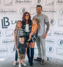 Chelsea houska grew up in south dakota. Teen Mom Chelsea Houska Reveals She S On Low Carb Diet As She Continues To Work Out Two Months After Baby S Birth