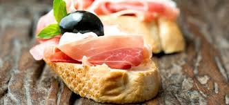 Los orígenes de las tapas y dónde degustarlas en Andalucía