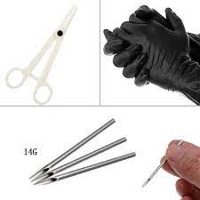A professional piercer will also use a hollow needle to create your piercing rather than a needle gun. Buy Sotica Belly Piercing Kit With 14g Stainless Steel Piercing Needle Belly Botton Piercing Kit Navel Piercing Kit With Piercing Clamps Piercing Jewelry For Body Piercing Supply Silver Online In Indonesia B07zk56ncw
