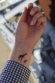 Pin On Giraffe Tattoos