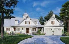 Garage plans carport plans carriage house style garage plans car barn building plans carriage house style garage plans. House Plans With Detached Garages From Don Gardner