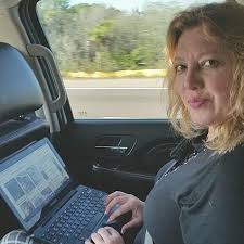 Lora Langston's Instagram, Twitter & Facebook