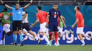 Ceux qui parlaient de matchs fermé et de vrai duel (enfin) pour les bleus peuvent être rassurés. 59vnp5xp0j5nnm