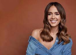 As a young girl, jessica moved with her family to biloxi, mississippi. Jessica Alba S Essential Weight Loss Secrets Eat This Not That
