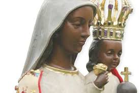 Litania loretańska rozpoczyna się wezwaniami do boga w trójcy świętej jedynego. Litania Loretanska Modlitwa Wierzacych I Wiernych