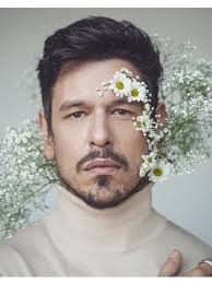 Imagens do ator João Vicente de Castro