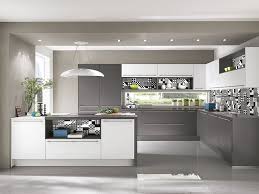 Kucheninsel kuchentresen kuchentheke theke tresen kuche kuche planen kuchenplanung weiss vollholz kuche tresen kuche planen kuche mit insel. Kuche Mit Kochinsel Wohnland Breitwieser