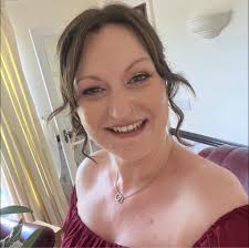 Looking for recomendations for good dog groomers, preferably ones that come  to me or near St. John's area. Got a dog who's a nightmare to cut her  nails, theyre black and she's