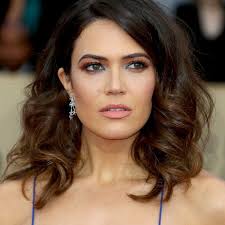 The this is us star debuted a cute new hairstyle this week for a reason. Mandy Moore S Best Hairstyles