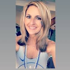 Tina Courtright's Instagram, Twitter & Facebook