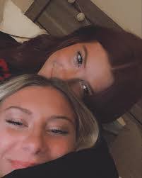 Lauren Hellmann's Instagram, Twitter & Facebook