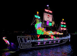 Some parades require that both sides of the boat be decorated, and sometimes even decorated the same way; Tips For Watching The Newport Beach Christmas Boat Parade Popsicle Blog