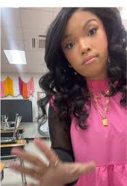 Alexandria Beatty's Instagram, Twitter & Facebook