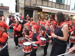 Fetes De La Rue De La Republique Saint Jean De Luz