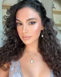 Miranda Wilson (@mir_tothewil) • Instagram photos and videos