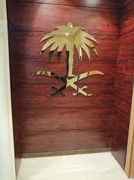 تفصيل ابواب خشبيه وديكورات وشبابيك و صالونات بأسعار مناسبه للتواصل 0566625444 الصوره عليك والتنفيذ علينا ملحوظه الصور مقتبسه من النت ويمكن تنفيذ كافه الصور