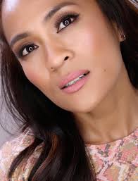 Unsung Heroes Reviews, Swatches and Pictures