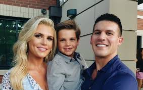By 1971 she was the presidente/directrice of maison leroy, accompanying her father to meetings at. Madison Lecroy S Divorce Is Still A Southern Charm Talking Point