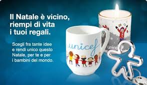 Scegli Una Tazza Una Candela O Un Qualsiasi Regalo Unicef In Ogni Regalo C E Un Dono Ancora Piu Prezioso La Vita Di Un Bambin Regali Di Natale Natale Regali