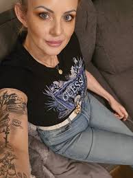 Første gangen i mitt liv at jeg har kunnet gå med bukse str 36 🤭