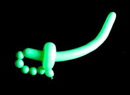 With our step by step instructions you'll be making swords by twisting balloons and. How To Make Balloon Swords