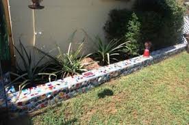Mosaik Im Garten 13 Bezaubernde Designs Mit Schwung Garten Mosaik Garten Deko