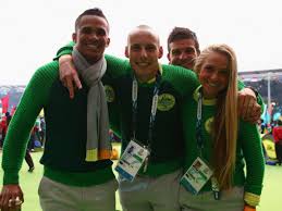 Born 4 august 1989) is an australian athletics competitor who specialises in the 3000 metre steeplechase.she is the ar and national record holder in the event with a pb of 9.14.28. Aussie Athlete Crashes Kylie Minogue S Commonwealth Games Performance