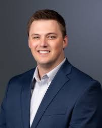 Mike Huck's Instagram, Twitter & Facebook