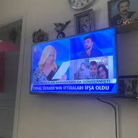 Eğitimini marmara üniversitesi i̇letişim fakültesi'nde tamamlamış ardından kadir has üniversitesi sosyal bilimler enstitüsü'nde hukuk üzerine yüksek lisans yapmıştır. Atv Muge Anli Tatli Sert Studyolari