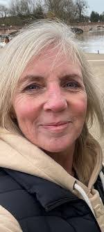 Kerry Hatton's Instagram, Twitter & Facebook