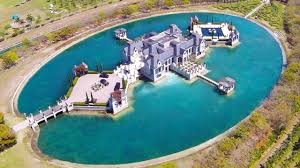 Next on the list of the biggest houses in the world in 2018 is the californian style updown court, in windlesham village of surrey in england. Biggest Mansion In World Business Blog