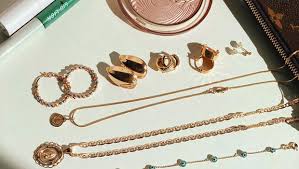 Jun 23, 2021 · how to fix fake jewelry: How To Prevent Your Accessories From Tarnish And Discoloration