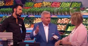 Gmb's very own richard arnold has a go at playing. Rylan Clark Neal Donates Food To Animal Charity Entertainment Daily