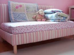 Extendable beds keep up with growing kids. Diy Upholstered Toddler Daybed Hgtv