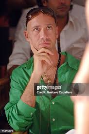 331 Robert Cha Stock Photos, High-Res Pictures, and Images