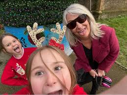 Looking for recomendations for good dog groomers, preferably ones that come  to me or near St. John's area. Got a dog who's a nightmare to cut her  nails, theyre black and she's