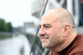 Wynne Evans says 'I promise I have done nothing wrong' as he reveals show  of support