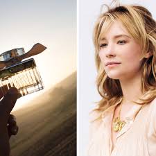 A natural talent with a striking presence, haley bennett continues to establish herself as one of hollywood's most dynamic actresses. Blumen Pressen Mit Haley Bennett Vogue Germany