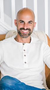 Book a Productivity Speaker at the Washington Speakers Bureau