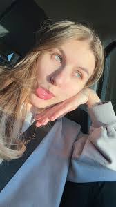 Teresa Alger's Instagram, Twitter & Facebook