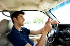 Unless driving to or from work or accompanied by a licensed driver 21+ drivers license 17 years old: 18 Year Old Drivers Take More Risks Than 16 Year Old Drivers