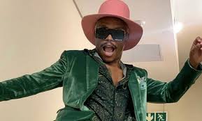 Somizi mhlongo is known for his work on itke, rakastettu maa (1995), scavengers (1988) and sarafina! Somizi Doxxes Insults Journalists Amid Public Outcry The Citizen