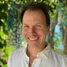 Kumu (Faculty) and Staff