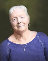 Veronica Converse's Instagram, Twitter & Facebook