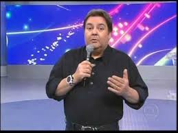 A artista apareceu 20 quilos mais magra, usando um vestido com transparência, após passar. Faustao Vai Emagrecer 02 08 2009 Youtube