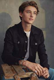 He became an overnight sensation in 2016 after a japanese schoolgirl shared his picture on her twitter account. 900 Model William Franklyn Miller Ideas William Franklyn Miller Williams Miller
