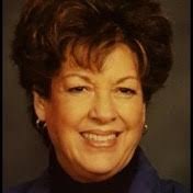 Colleen Coll's Instagram, Twitter & Facebook